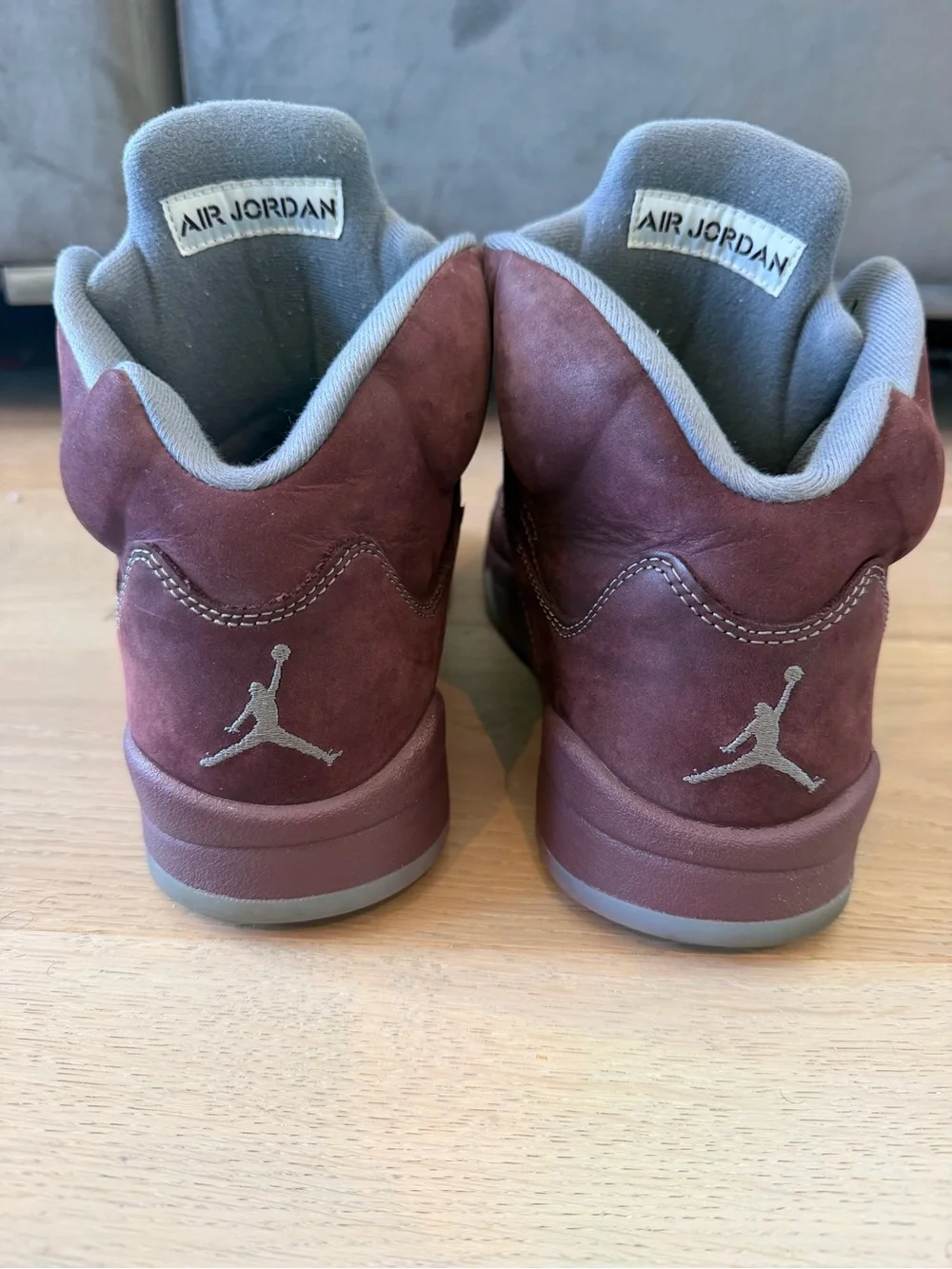 Air Jordan retro 5 burgundy sz 13 DZ4131-600 2023